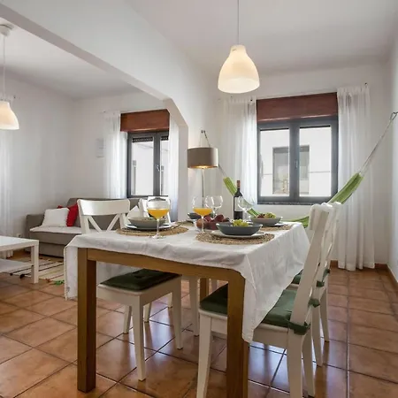 Casa Flores Vila do Bispo