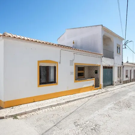 Casa Flores Ferienhaus *